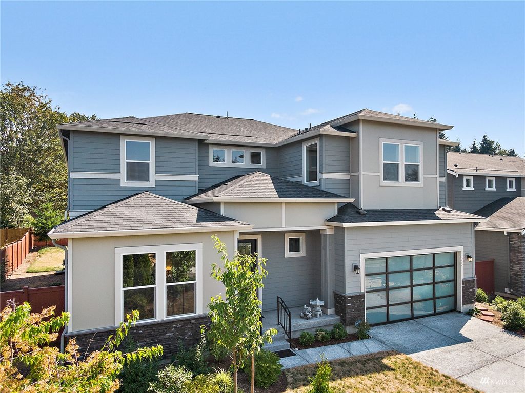 Photo of 350 Shadow Avenue NE, Renton, WA 98059 (MLS # 1993374)
