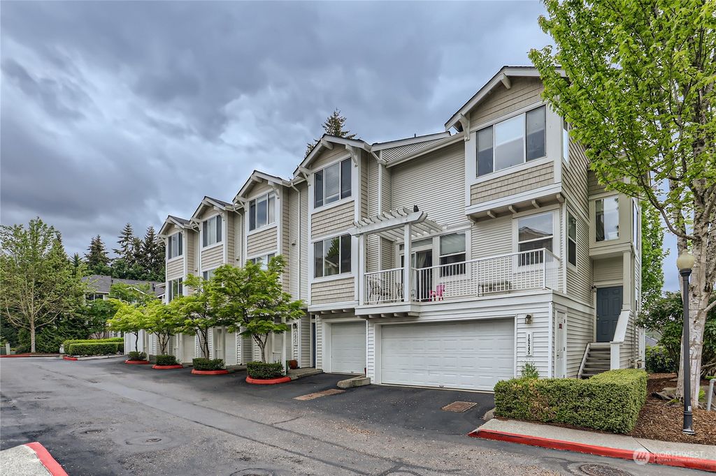 Photo of 16229 118th Lane NE #2-2, Bothell, WA 98011 (MLS # 2071598)