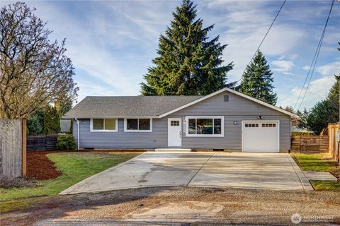 Photo of 18009 110th Place SE, Renton, WA 98055 (MLS # 2471441)