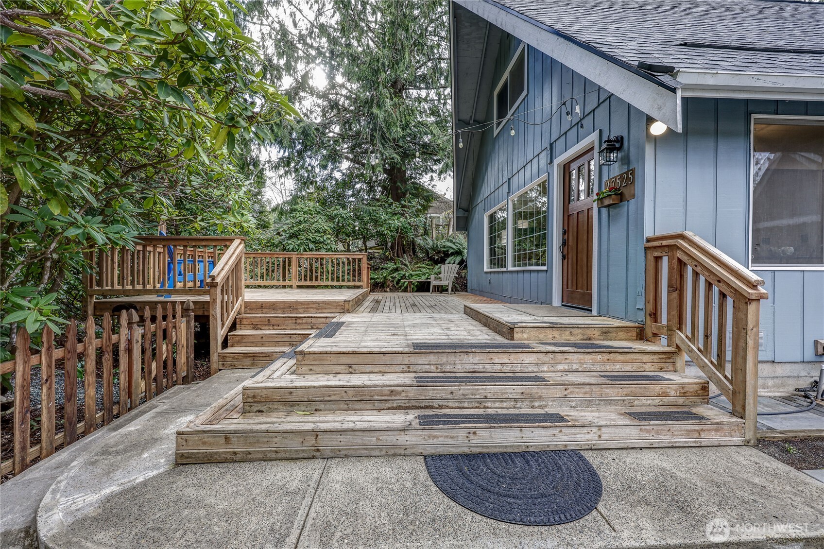 27525 NE Baywood Drive