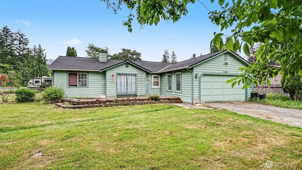 Photo of 500 Verlinde Avenue, Gold Bar, WA 98251 (MLS # 2537060)