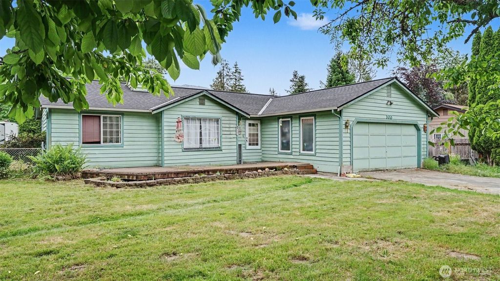 Photo of 500 Verlinde Avenue, Gold Bar, WA 98251 (MLS # 2537060)
