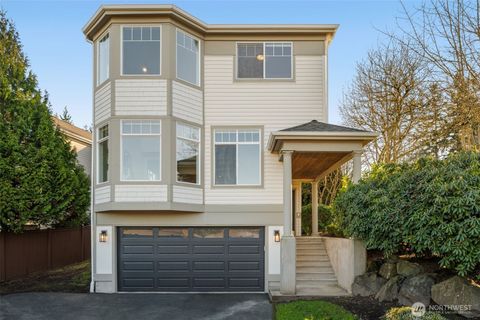 Photo of 11622 114th Drive NE, Kirkland, WA 98034 (MLS # 2469908)
