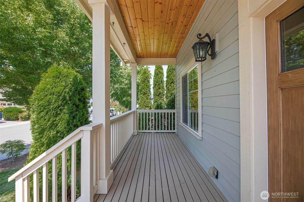 Photo of 619 Emory Drive, Snohomish, WA 98290 (MLS # 2394823)