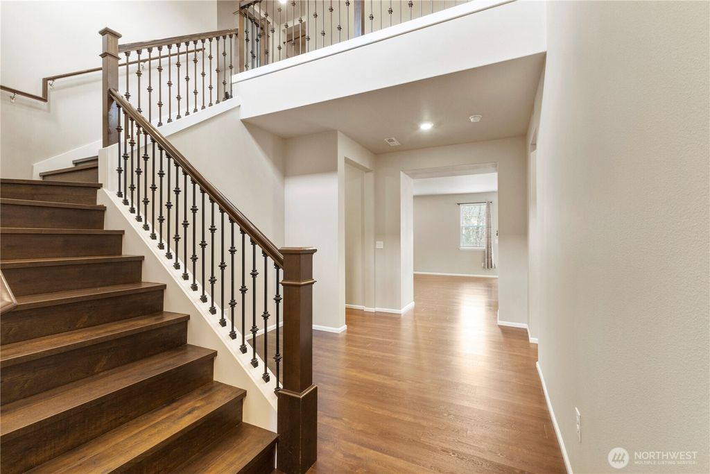 Photo of 30122 62nd Place S, Auburn, WA 98001 (MLS # 2491027)