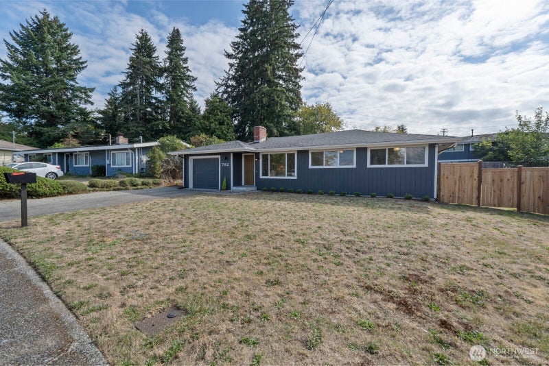 782 Lynnwood Avenue NE