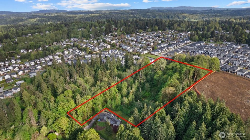 Photo of 10928 S Lake Stevens Road, Lake Stevens, WA 98258 (MLS # 2364166)