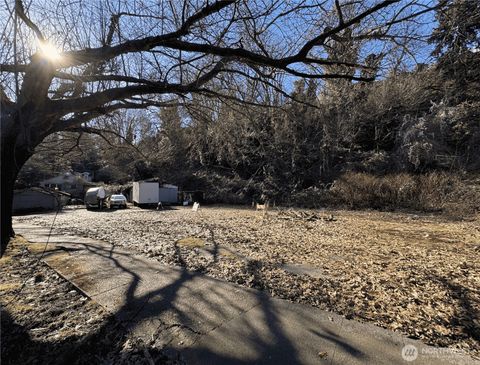 2121 Aurora Avenue N Seattle WA 98109