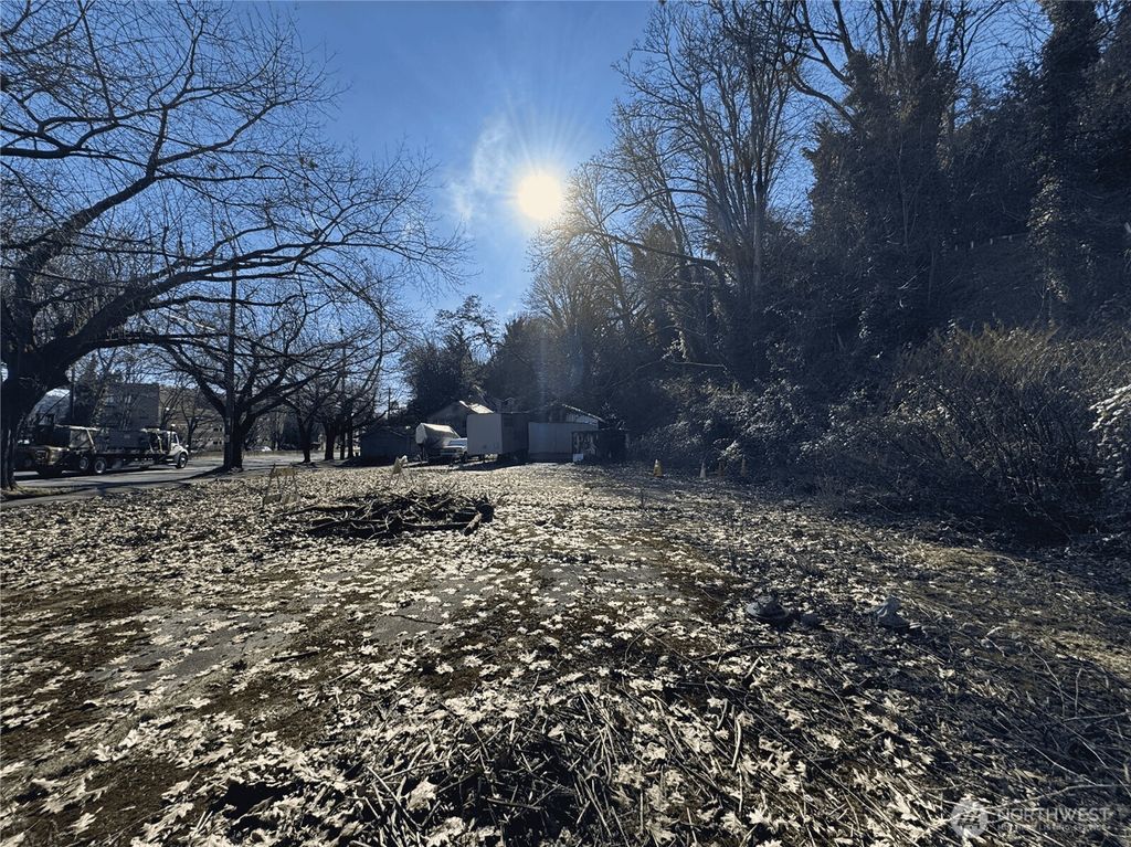 Photo of 2121 Aurora Avenue N, Seattle, WA 98109 (MLS # 2480014)