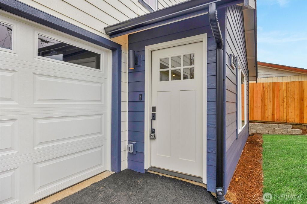 Photo of 1602 Baker Avenue #B, Everett, WA 98201 (MLS # 2428151)