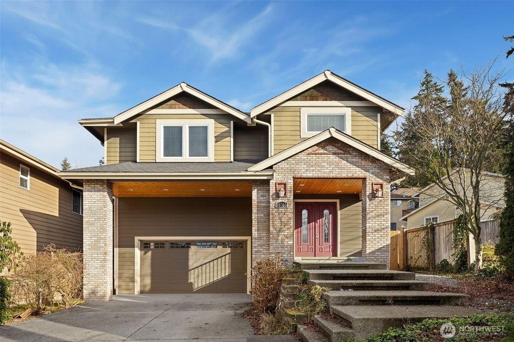 Photo of 16308 SIMONDS Road NE, Kenmore, WA 98028 (MLS # 2483113)