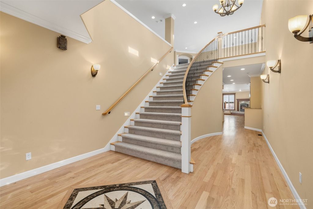 Photo of 16308 SIMONDS Road NE, Kenmore, WA 98028 (MLS # 2483113)