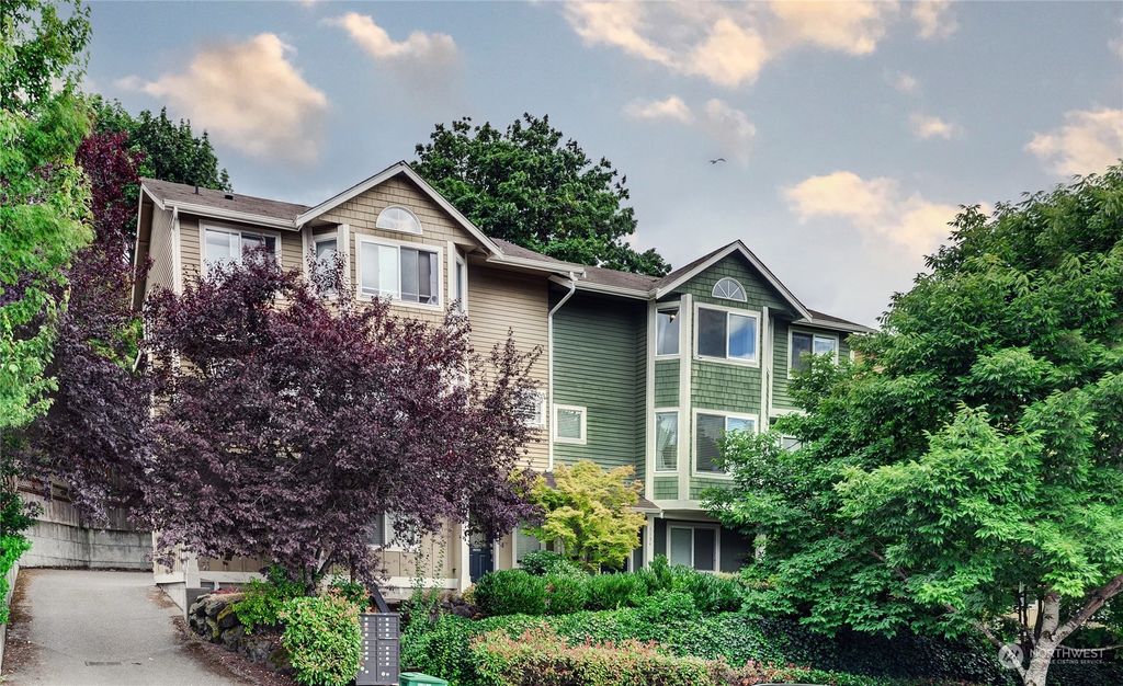 Photo of 1134 Yakima Avenue S, Seattle, WA 98144 (MLS # 2125870)