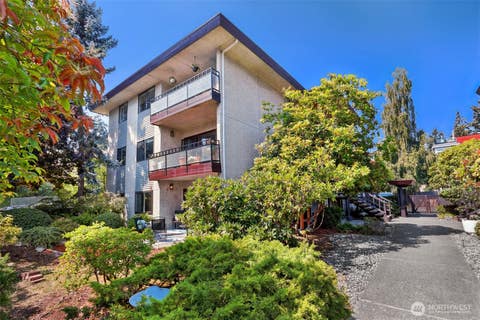 Photo of 300 N 137th Street #A, Seattle, WA 98133 (MLS # 2563124)