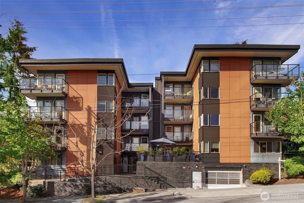 Photo of 120 NW 39th Street #406, Seattle, WA 98107 (MLS # 2385021)