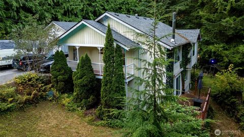 Photo of 493 Peak Drive, Sedro Woolley, WA 98284 (MLS # 2435036)