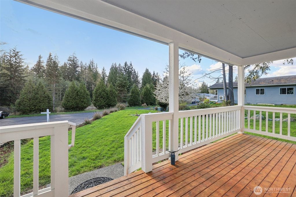 Photo of 19305 NE 86th Avenue, Arlington, WA 98223 (MLS # 2508236)