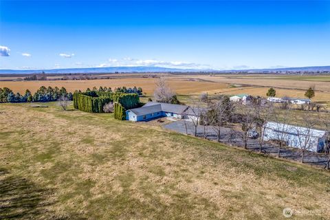 Photo of 8729 Road 7.6 NW, Ephrata, WA 98823 (MLS # 2483248)