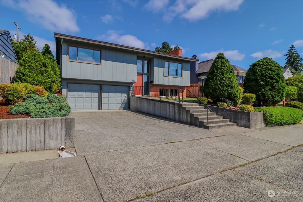 Photo of 4720 47th Avenue SW, Seattle, WA 98116 (MLS # 2271986)