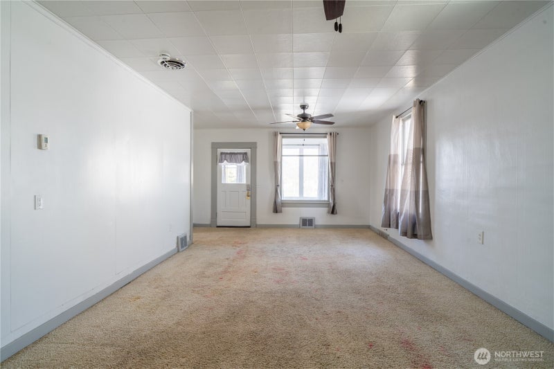 105 W 5th Avenue