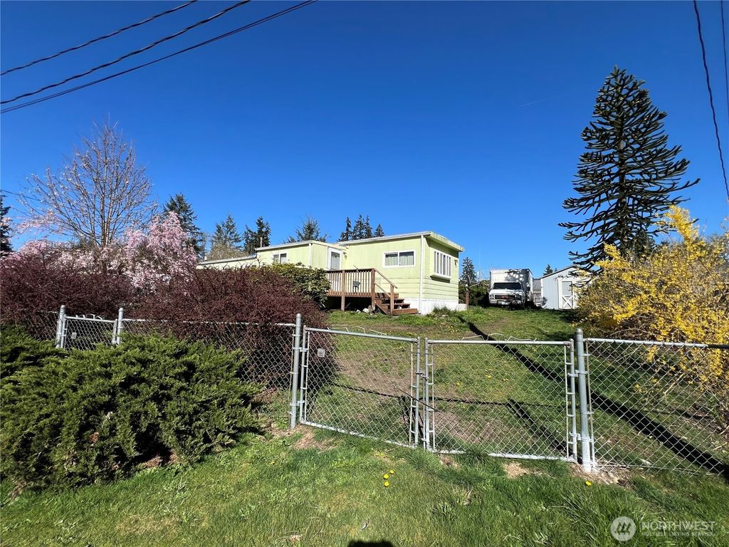 Photo of 25509 33rd Avenue Ct E, Spanaway, WA 98387 (MLS # 2504945)