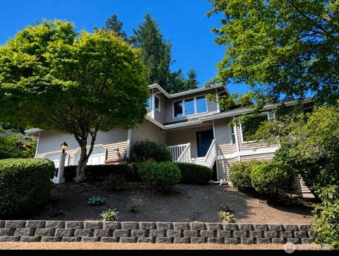 Photo of 1819 221st Place NE, Sammamish, WA 98074 (MLS # 2549739)