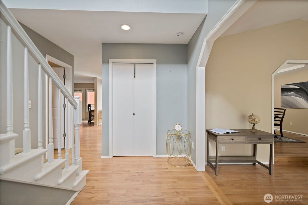 Photo of 1819 221st Place NE, Sammamish, WA 98074 (MLS # 2549739)