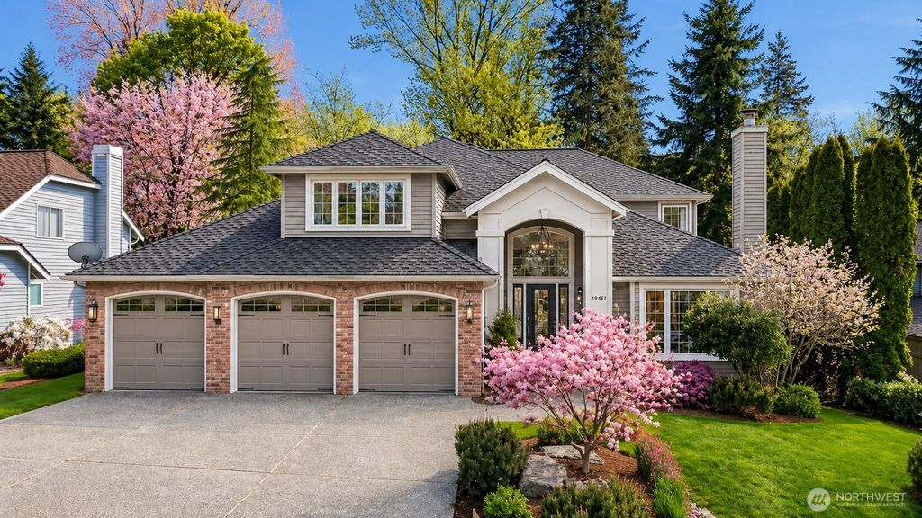 Photo of 15461 SE 67th St St, Bellevue, WA 98006 (MLS # 2515838)