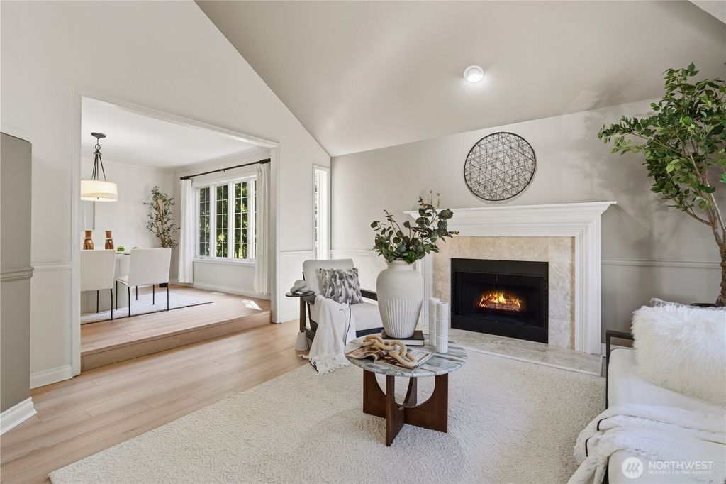 Photo of 15461 SE 67th St St, Bellevue, WA 98006 (MLS # 2515838)