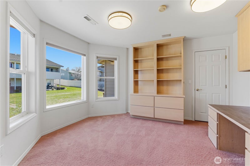 1380 Eastmont Avenue 401