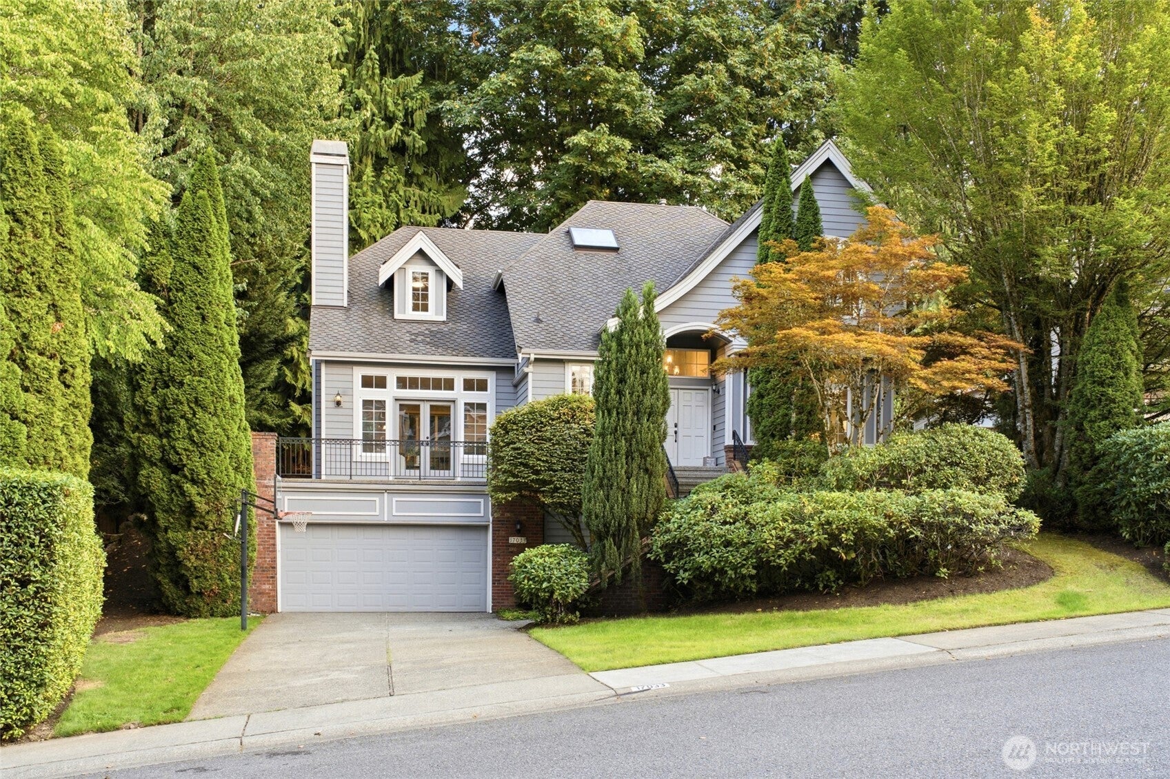 17033 NE 108th Way