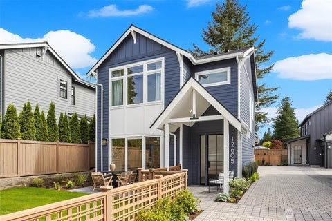 Photo of 12605 NE 80th Street, Kirkland, WA 98033 (MLS # 2564917)
