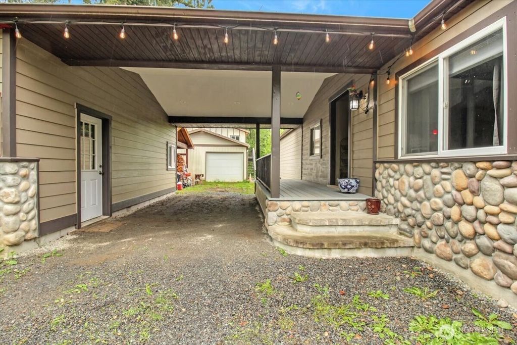 Photo of 9108 186th Street NE, Arlington, WA 98223 (MLS # 2377592)