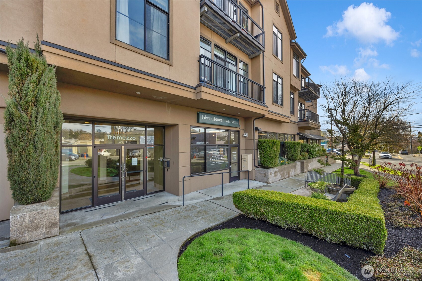 5000 30th Avenue NE 303