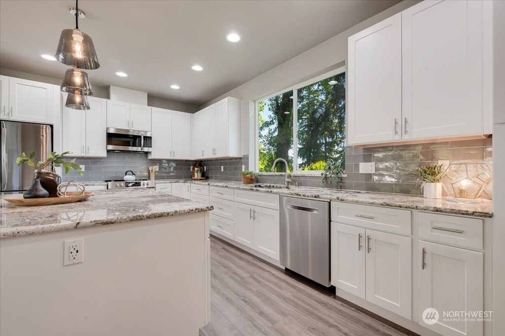 Photo of 13823 33rd Place W #3, Lynnwood, WA 98087 (MLS # 2269445)