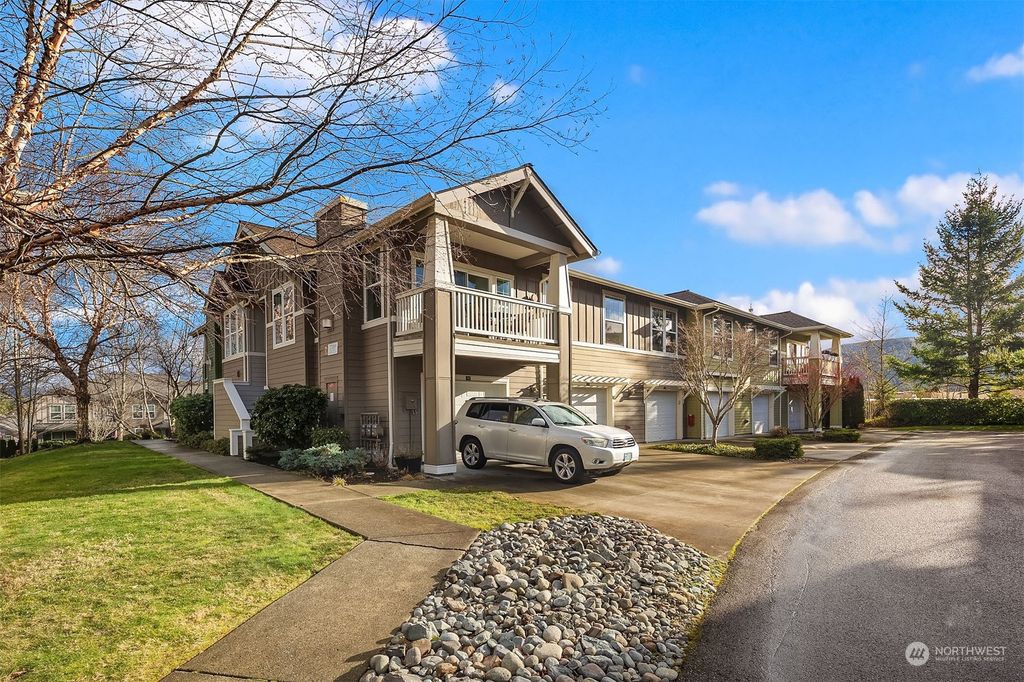 Photo of 7709 Fairway Avenue SE #204, Snoqualmie, WA 98065 (MLS # 2188235)