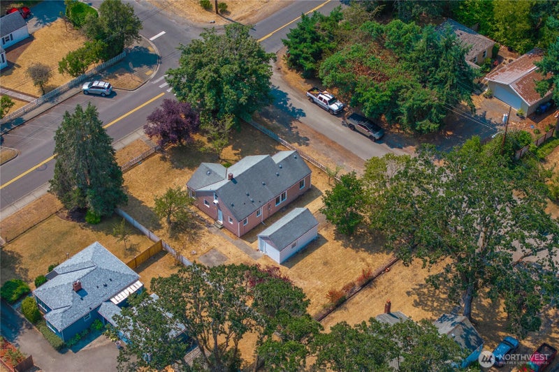 6423 100th Street SW