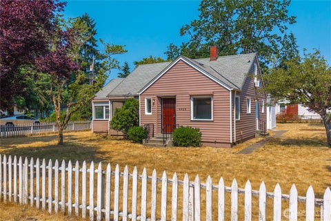 Photo of 6423 100th Street SW, Lakewood, WA 98499 (MLS # 2564321)