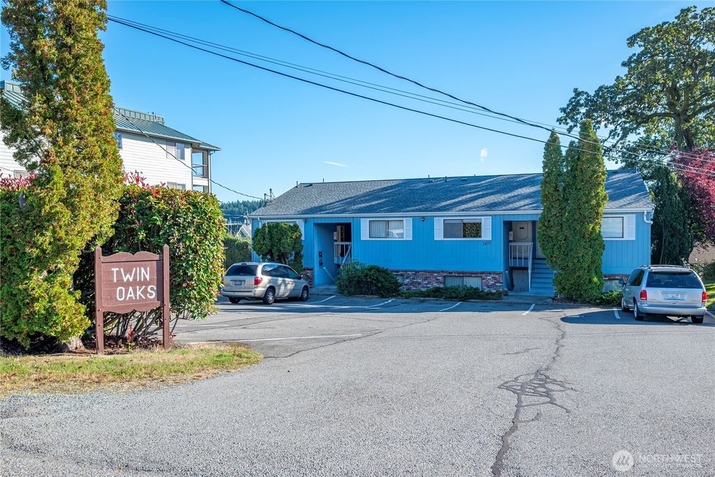 Photo of 1475 SE 9th Avenue #All, Oak Harbor, WA 98277 (MLS # 2443107)