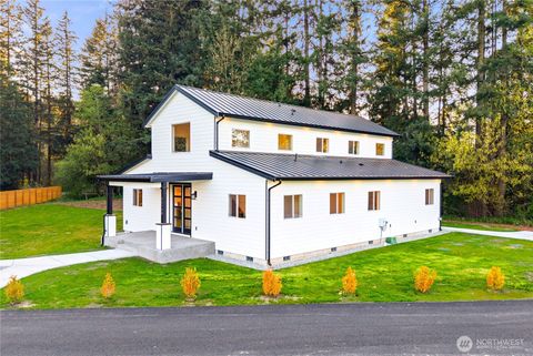 Photo of 3900 228th Avenue SE, Enumclaw, WA 98022 (MLS # 2514641)