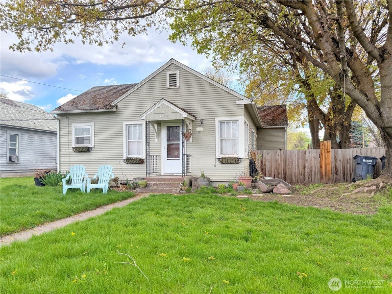 404 E Sixth