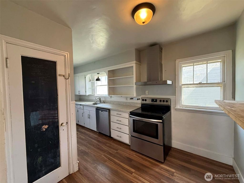 Photo of 404 E Sixth St, Waitsburg, WA 99361 (MLS # 2504629)