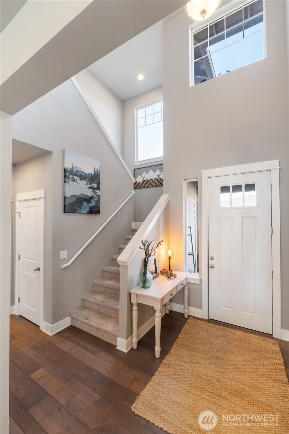 18436 Village Parkway E