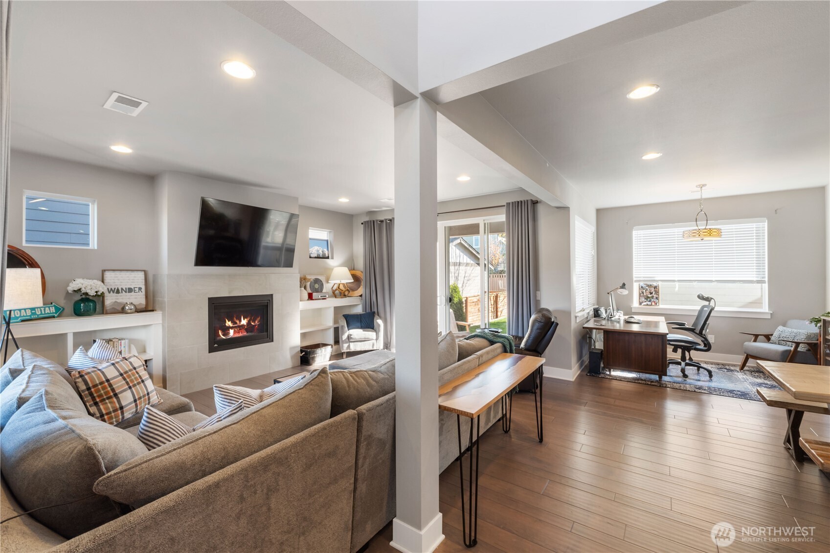 18436 Village Parkway E