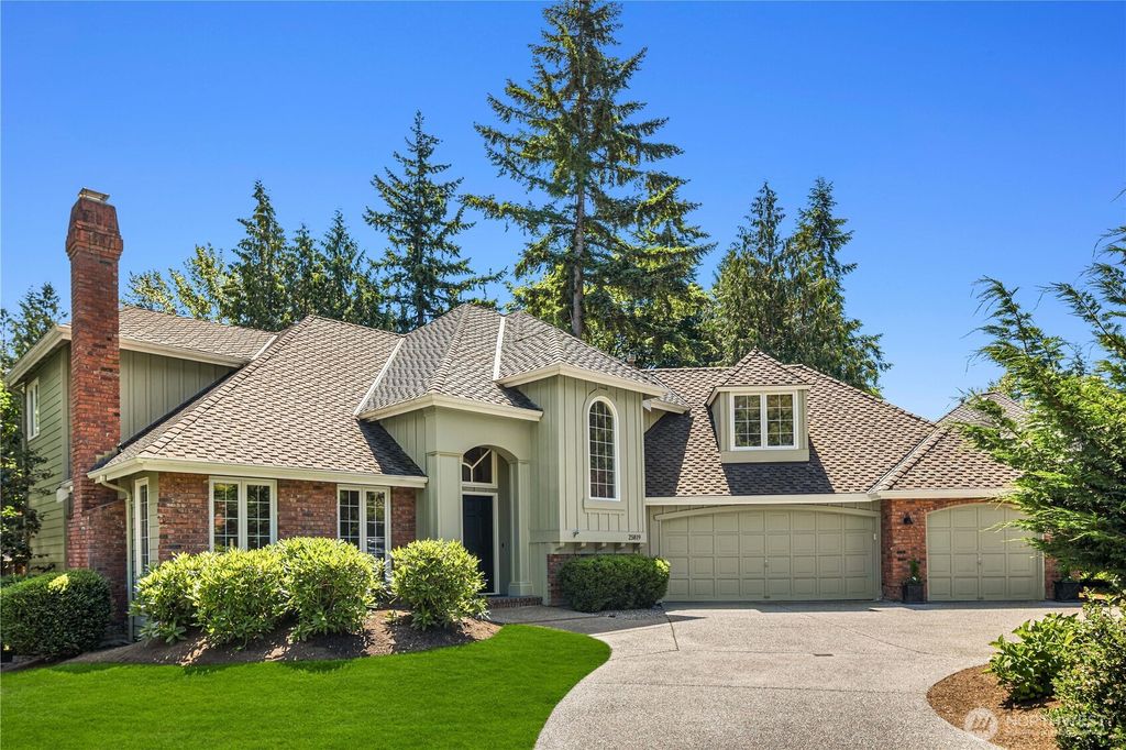 Photo of 25819 NE 9th Street, Sammamish, WA 98074 (MLS # 2387521)