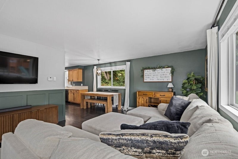 15811 32nd Drive NW