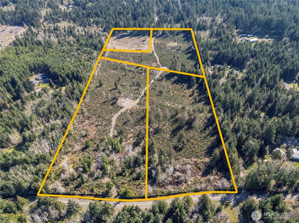 Photo of 1800 E Harstine Island Road N, Shelton, WA 98584 (MLS # 2507595)