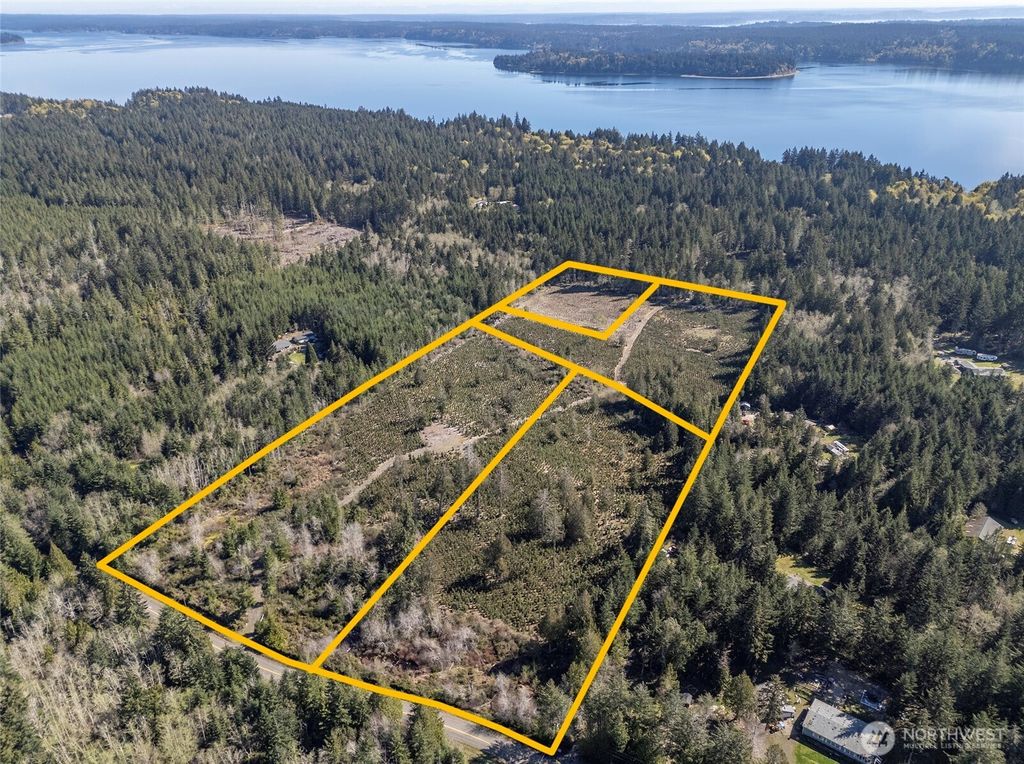 Photo of 1800 E Harstine Island Road N, Shelton, WA 98584 (MLS # 2507595)