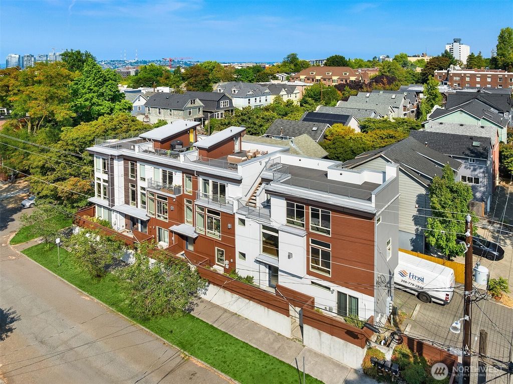 Photo of 1704 E Marion Street, Seattle, WA 98122 (MLS # 2470141)