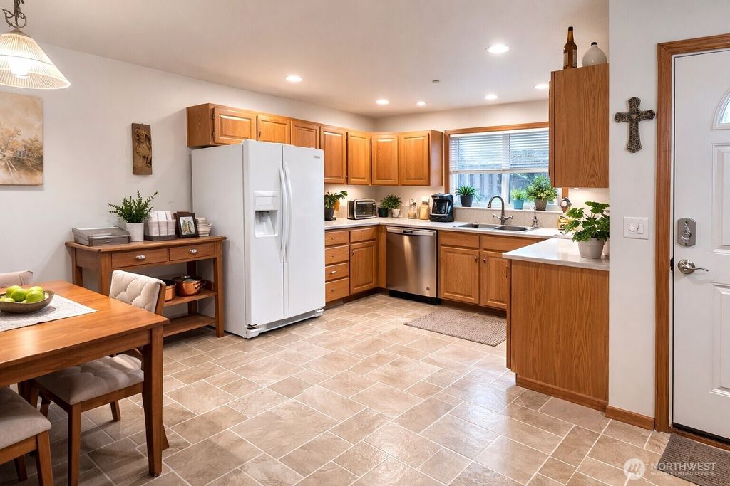 Photo of 630 90th Street SW #A/B, Everett, WA 98204 (MLS # 2479058)